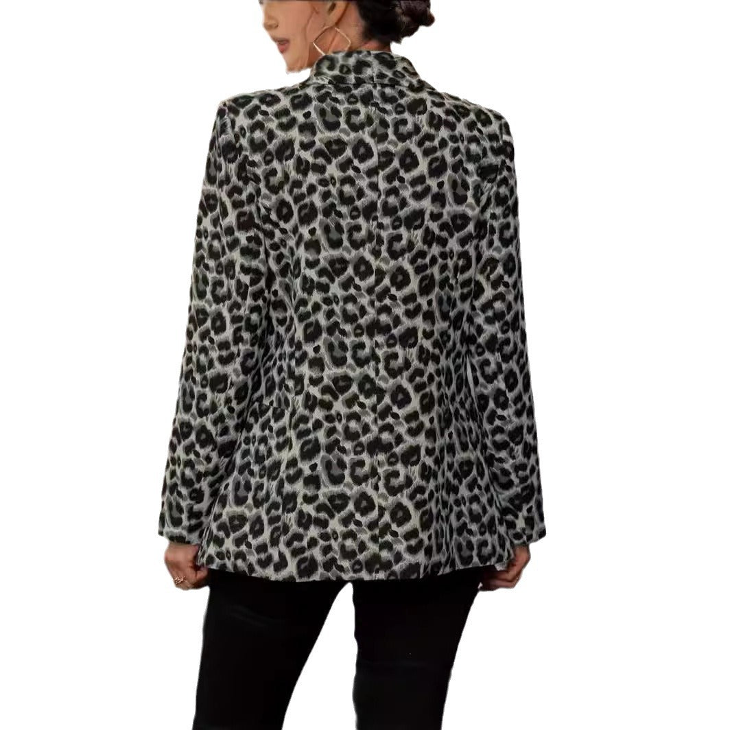 Blazer tendance pour femmes avec motif léopard et coupe cintrée Chic und Stil