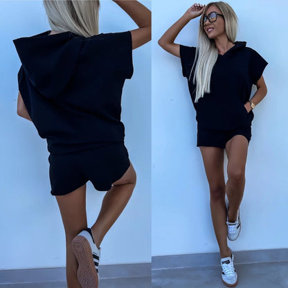 Ensemble de hoodie court à manches courtes décontracté pour femmes avec taille élastique et shorts doux Chic und Stil