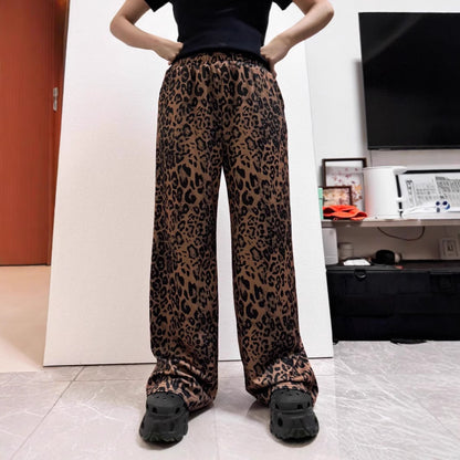 Casual palazzo pants for women with trendy leopard print and high waist Chic und Stil