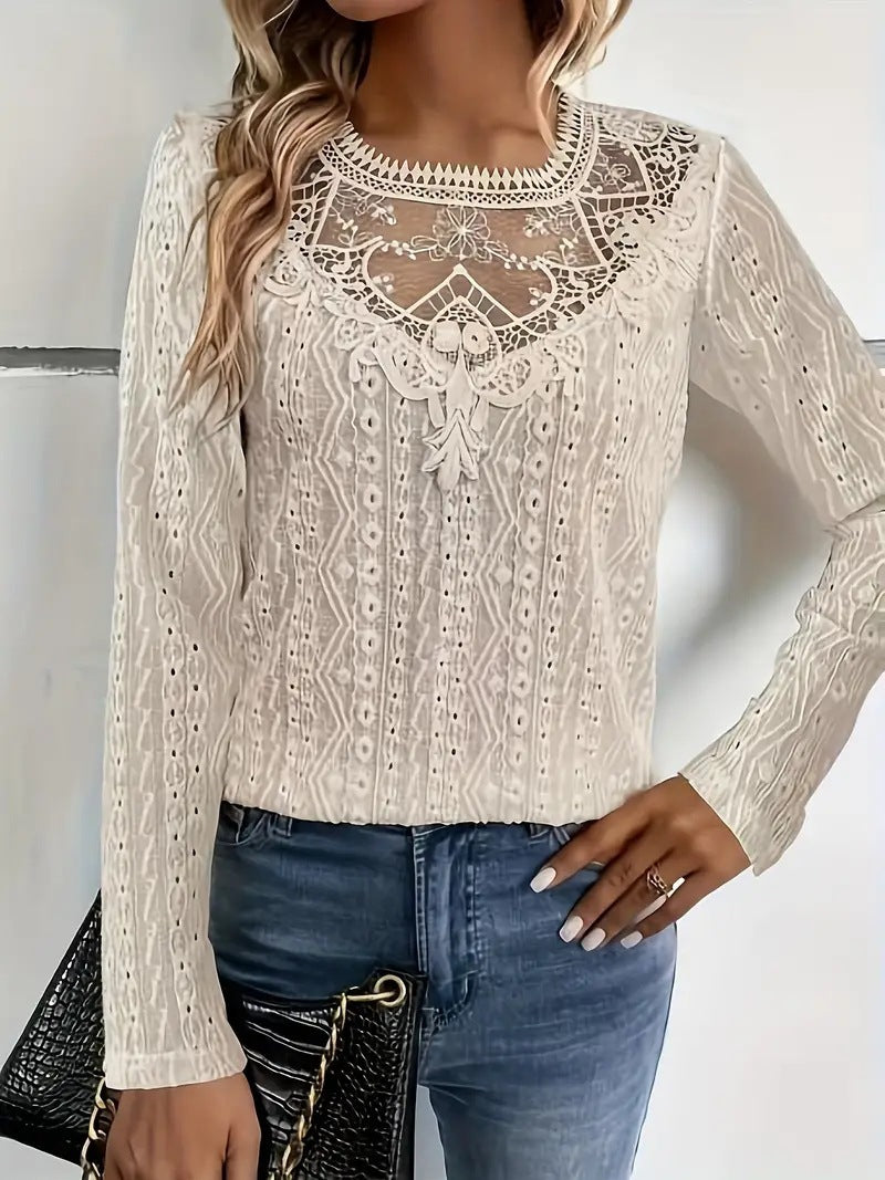 Blouse élégante pour femmes avec des inserts en dentelle et un motif de trous détaillé Chic und Stil