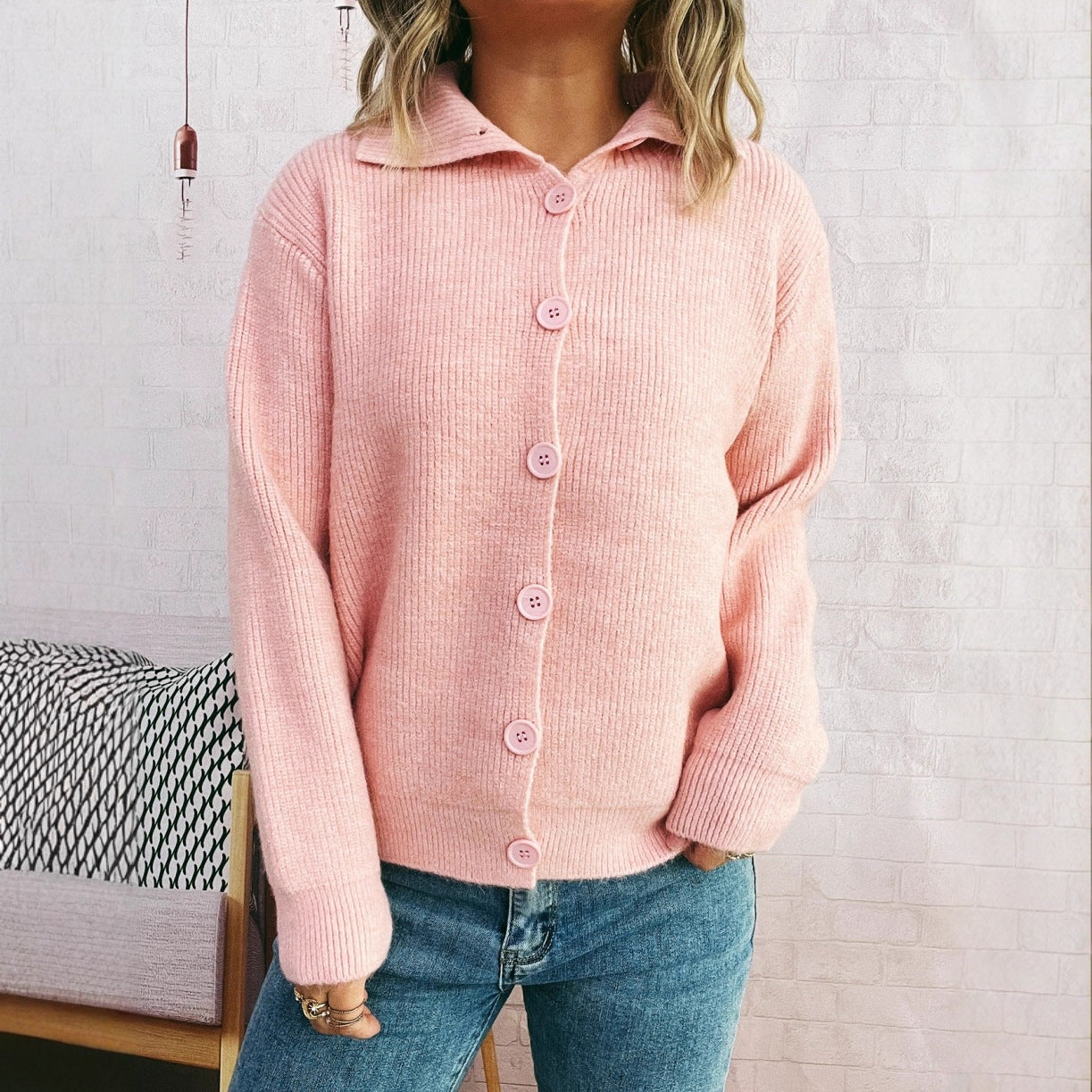 Femme pull-over oversized tricoté avec patte de boutonnage et coupe ample Chic und Stil
