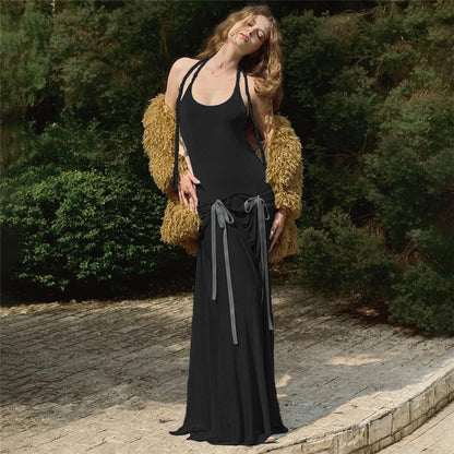 Dames Robe Maxi Élégante avec des Détails de Volants Raffinés et un Dos Étroite Chic und Stil