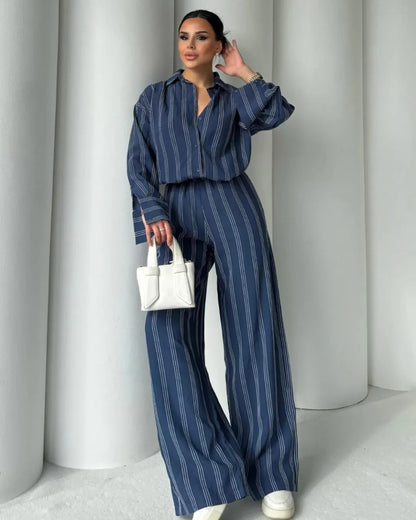 Striped lounge set for women with wide pants and loose blouse Chic und Stil