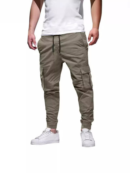 Casual cargo pants for men with elastic waistband and practical pockets Chic und Stil