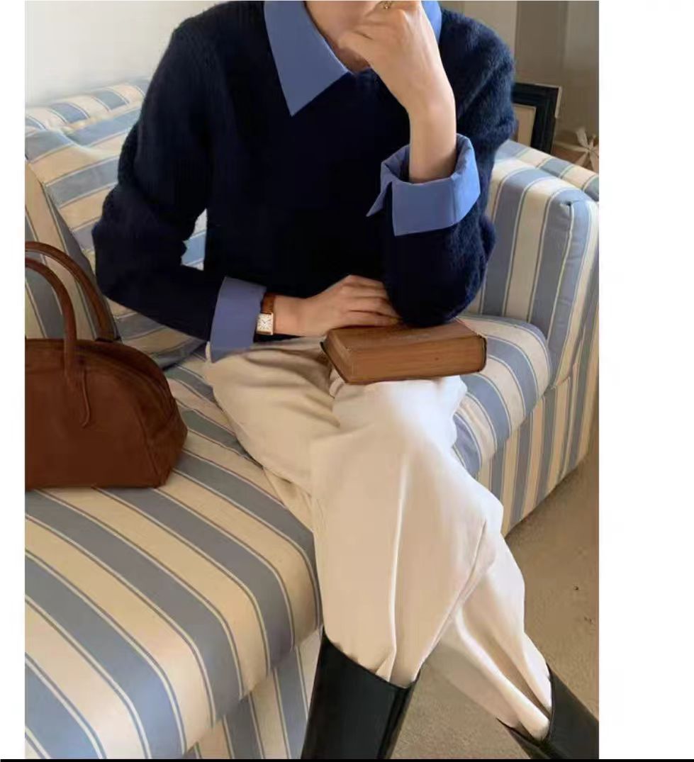 Pull décontracté pour dames avec encolure bleue et col moderne Chic und Stil