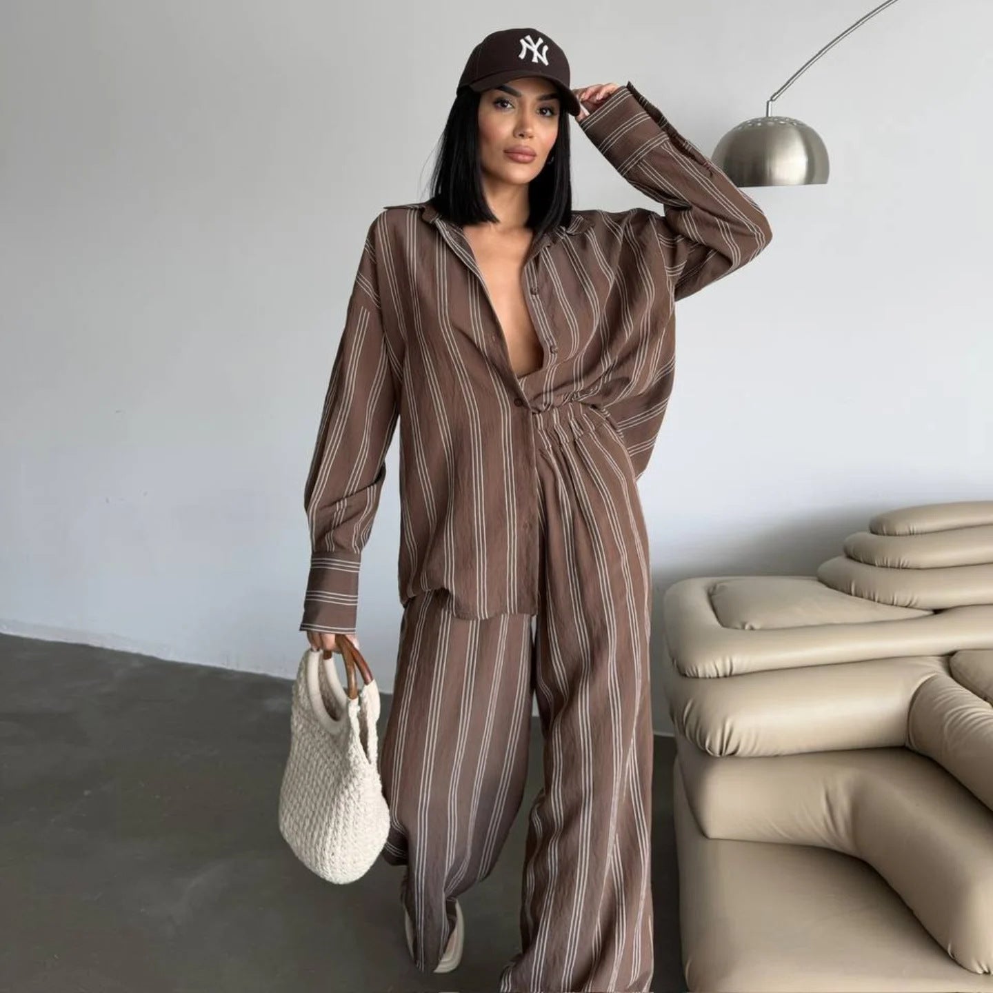 Striped lounge set for women with wide pants and loose blouse Chic und Stil