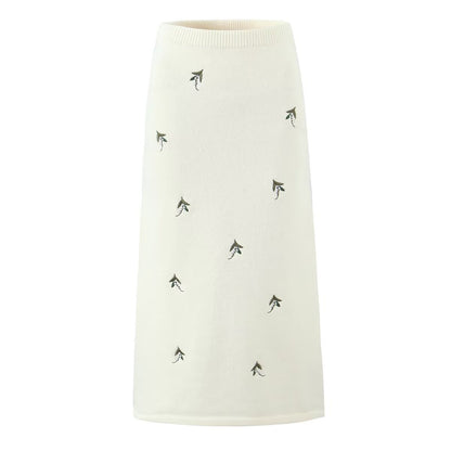 Cardigan pour femmes avec design floral et patte de boutonnage Chic und Stil