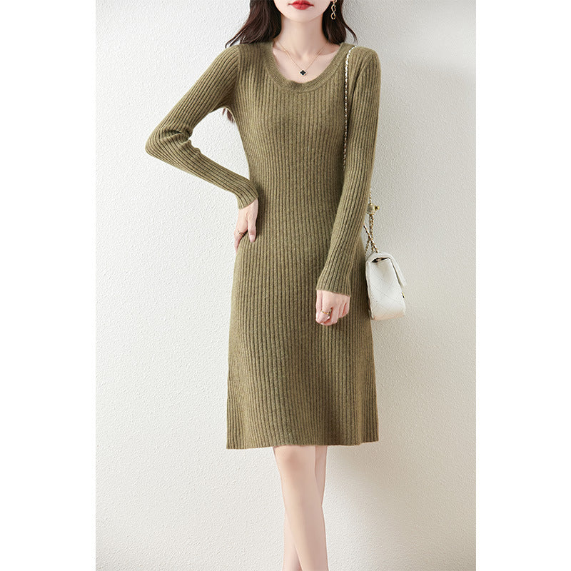 Robe en tricot pour femmes avec une fine structure côtelée et une coupe cintrée Chic und Stil