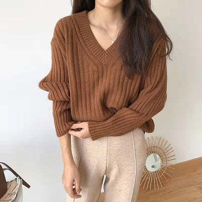 Pull femme à col en V avec texture en côtes Chic und Stil