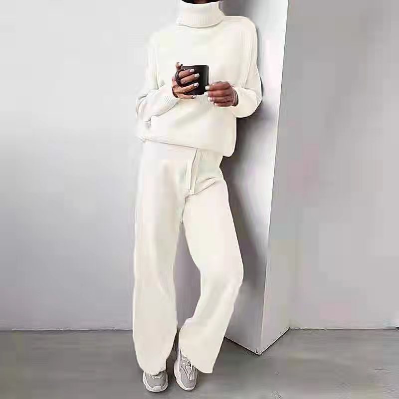 Cozy knit lounge set for women with wide pants and elegant round neck Chic and Style