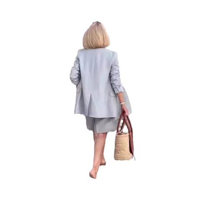 Ensemble blazer-shorts pour femmes à la mode avec double rangée de boutons et coupe élégante Chic und Stil