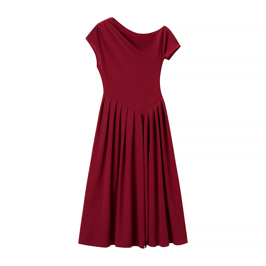 Robe midi femme avec jupe plissée élégante et décolleté en bord à vif Chic und Stil
