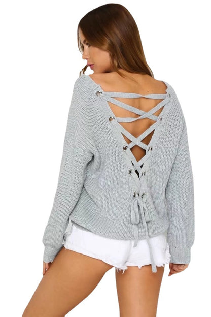 Pull en tricot pour femmes avec une découpe arrière extravagante et des détails de lacet Chic und Stil