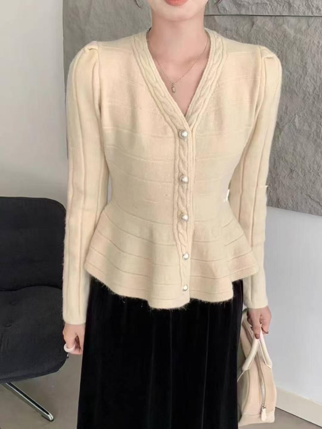 Dames élégant cardigan avec design texturé et manches bouffantes féminines Chic und Stil