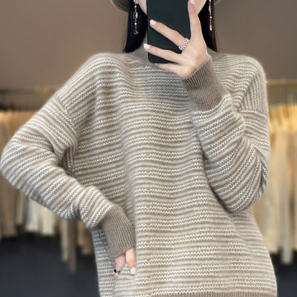 Pull en tricot pour femmes avec un motif à rayures moderne et des trous pour les pouces confortables Chic und Stil