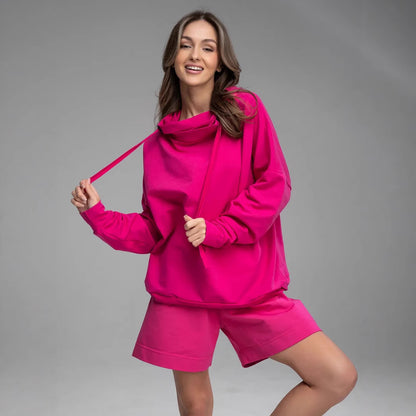 Casual hoodie for women with an oversized fit and matching shorts Chic and Style