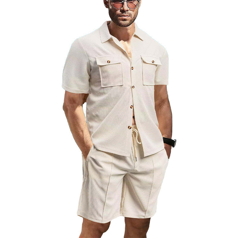Chemise à manches courtes à la mode pour hommes avec shorts assortis Chic und Stil
