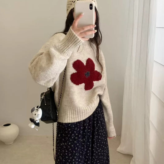 Pull femme avec design floral et matériau à poils longs Chic und Stil