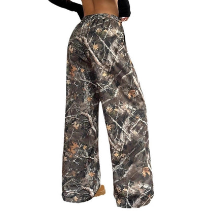 Chic and stylish camouflage design cargo pants for women