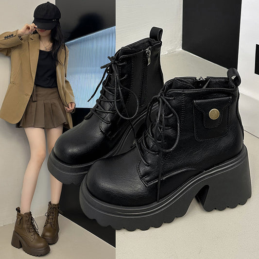 Bottes chunky pour dames avec un talon haut et une fermeture éclair latérale Chic und Stil