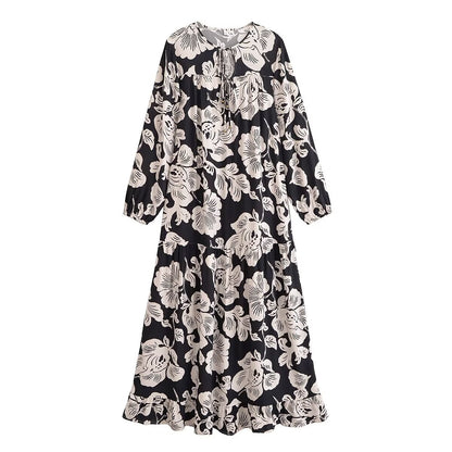Robe maxi pour femmes avec broderie florale et volants élégants Chic und Stil