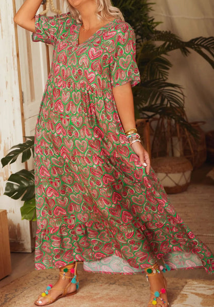 Robe maxi femme avec un motif de cœur ludique et une jupe évasée Chic und Stil