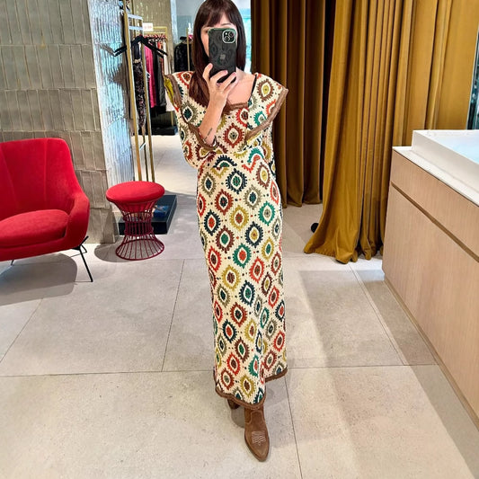 Robe midi pour femmes avec un mélange de motifs élégant et un col volumineux Chic und Stil