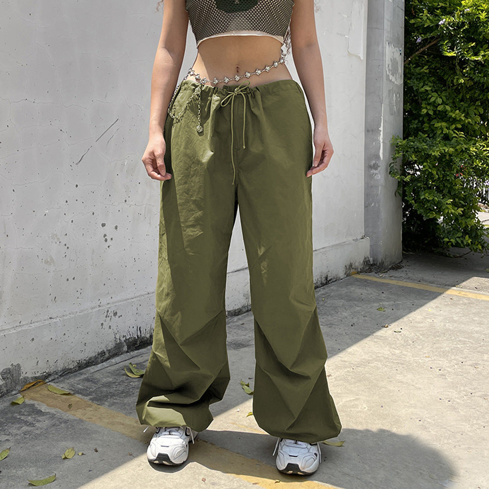 Loose cargo pants for women with elastic waist and practical pocket design Chic und Stil