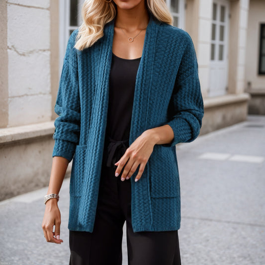 Pull d'extérieur pour femmes avec des motifs en relief modernes et des poches pratiques Chic und Stil