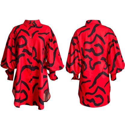 Robe chemise tendance pour femmes avec un motif accrocheur et des manches volantes Chic und Stil