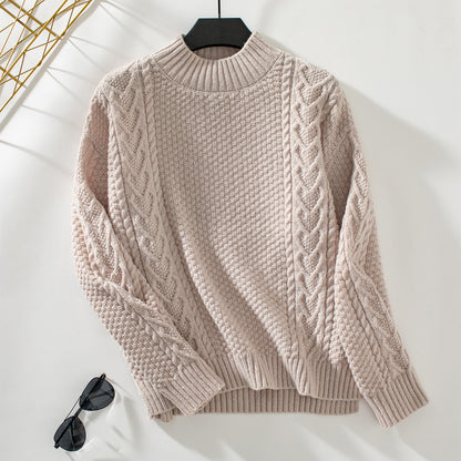 Pull en tricot pour femmes avec un motif de torsades saisissant et un col montant Chic und Stil