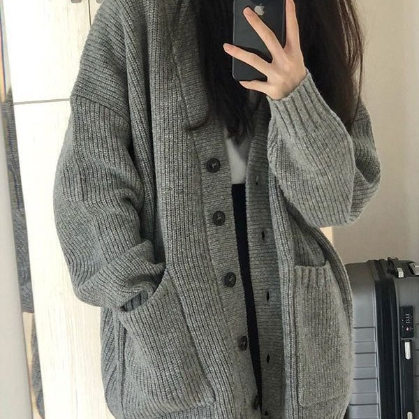 Dames Grand cardigan en tricot avec décolleté en V profond et poches pratiques Chic und Stil