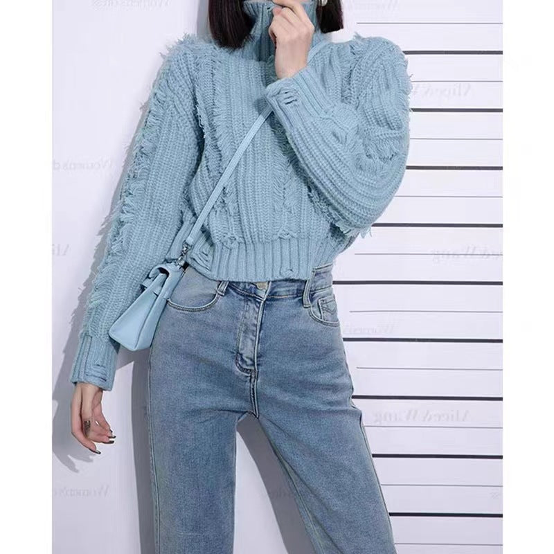 Pull féminin tendance avec motif en tricot structuré et col montant Chic und Stil