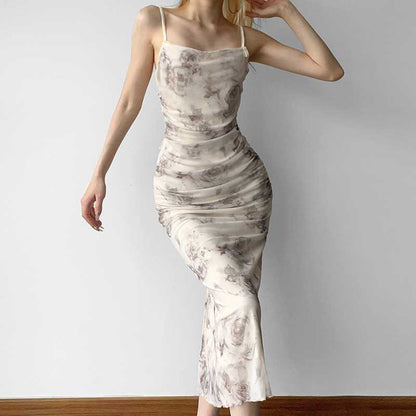 Robe maxi élégante pour femmes avec des détails en volants raffinés et un imprimé floral Chic und Stil