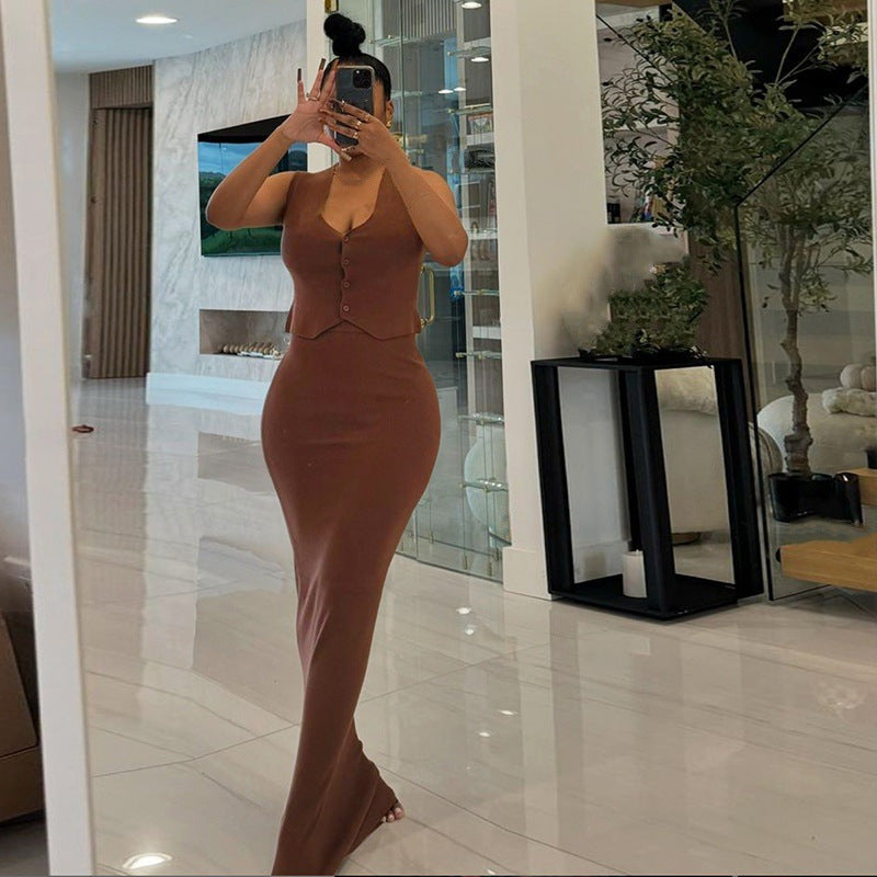 Robe maxi ajustée pour femmes avec détails de boutons et coupe étroite Chic und Stil