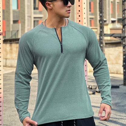 Functional T-shirt for men with innovative zipper and breathable structure Chic and Style