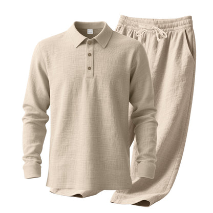 Casual polo for men with comfortable cotton jogger pants Chic und Stil