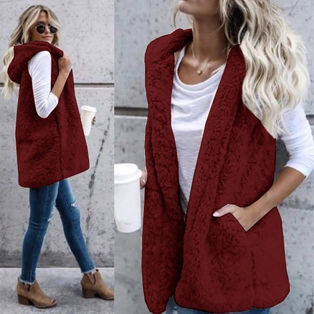 Women's fleece vest with open design and practical pockets Chic and Style
