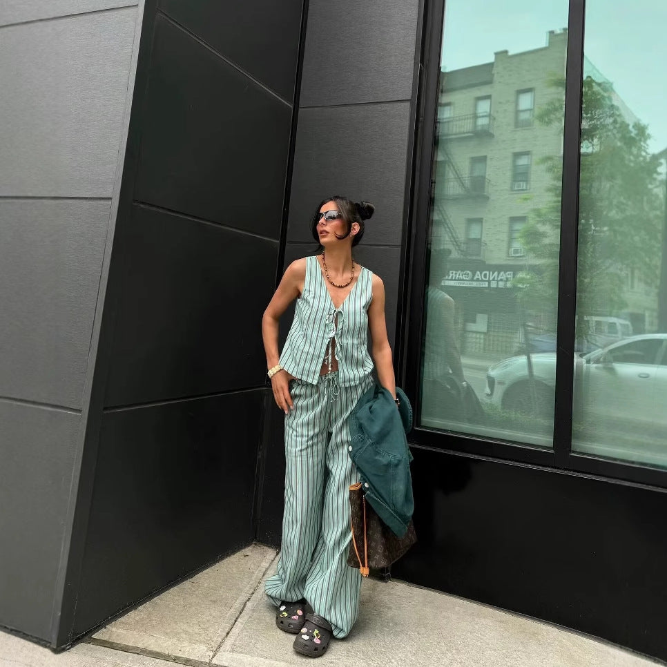 Wide striped pants for women with elastic waistband and tie belt Chic and Style