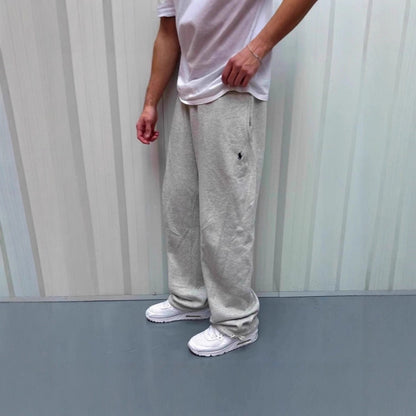 Casual pants for men with soft lining and slightly adjustable waist Chic and Style