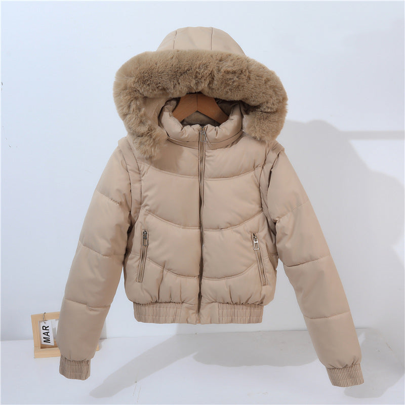 Short quilted jacket for women with removable hood and luxurious faux fur collar Chic and Style