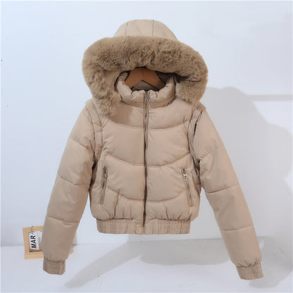 Short quilted jacket for women with removable hood and luxurious faux fur collar Chic and Style