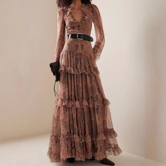 Robe maxi femme avec tissu orné de volants et décolleté en V élégant Chic und Stil