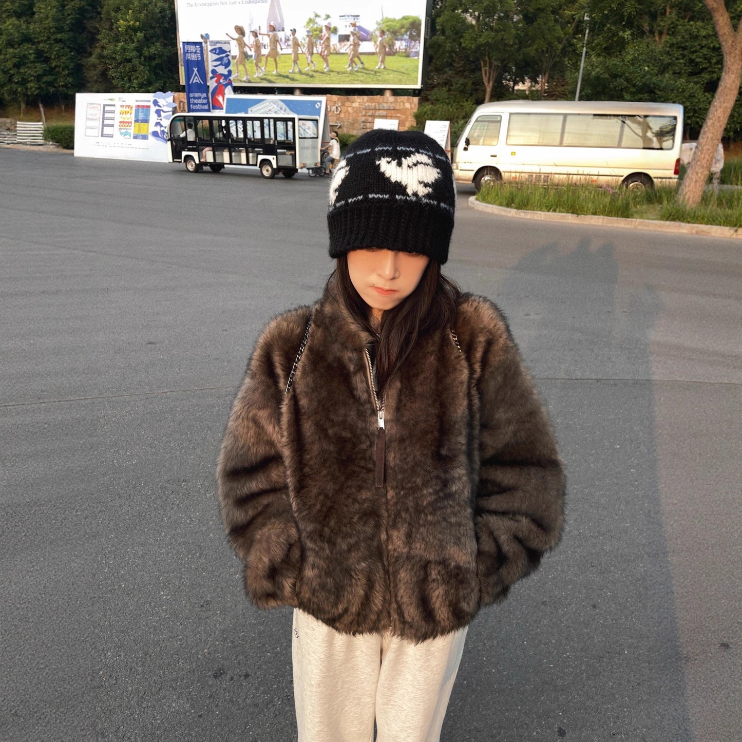 Dames élégante et confortable veste courte avec des manches larges Chic und Stil