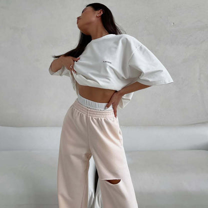 Oversized casual t-shirt for ladies and loose-fitting leisure pants with zipper Chic and Style