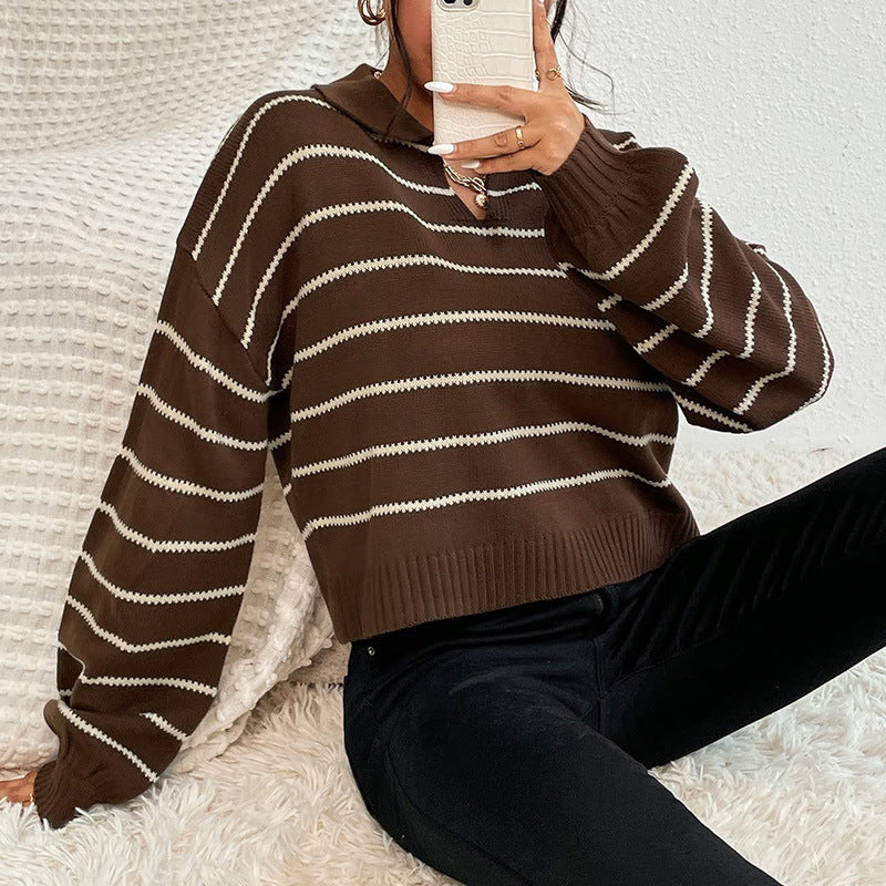 Pull femme à col montant et motif rayé chic Chic und Stil