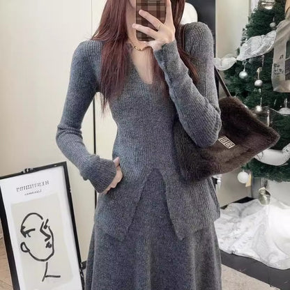 Robe en tricot pour dames avec une fente élégante et un design structuré Chic und Stil