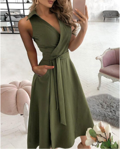 Robe portefeuille pour femmes avec décolleté en V élégant et ceinture à la taille Chic und Stil