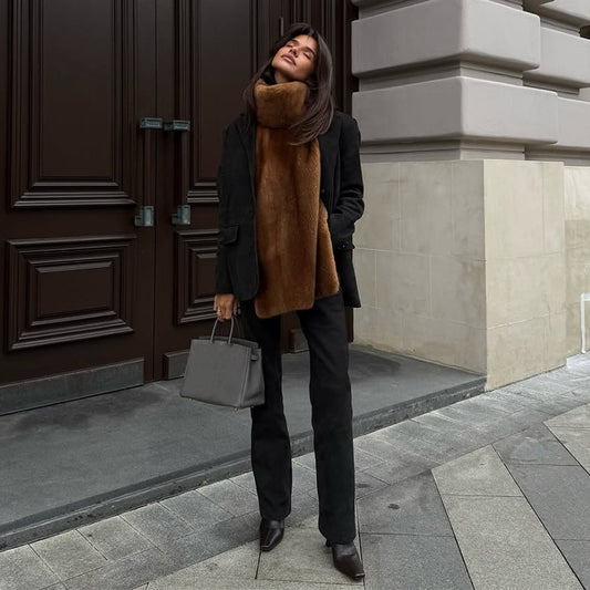 Faux fur scarf for women with practical wrapping technique Chic and Style