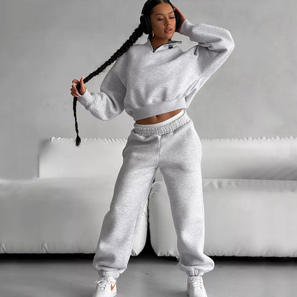 Ensemble de pull court sportif pour femmes avec col montant et taille élastique Chic und Stil